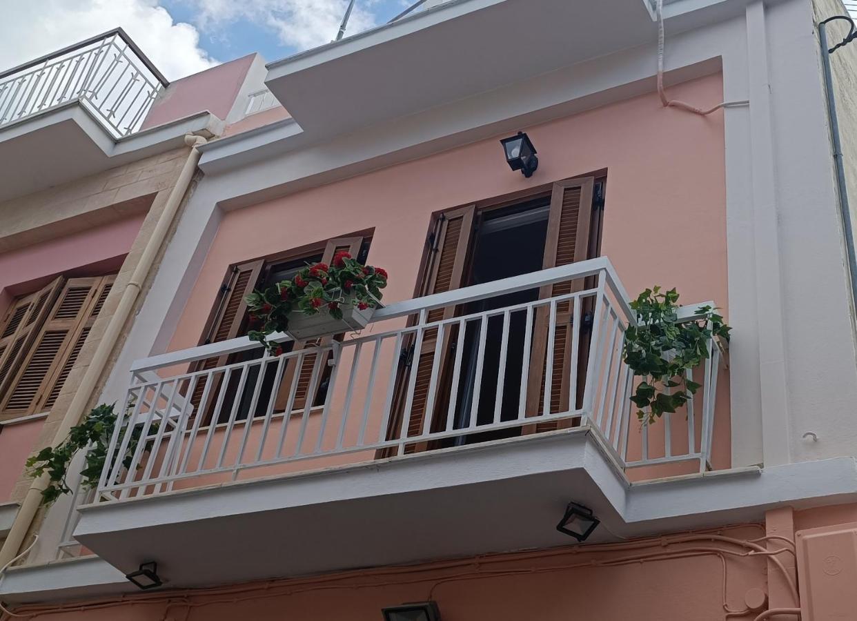 Lefterakis Place Aegina Exterior foto